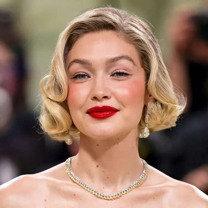 "Eyeshadow dos and don'ts for women over 50 for a youthful look"