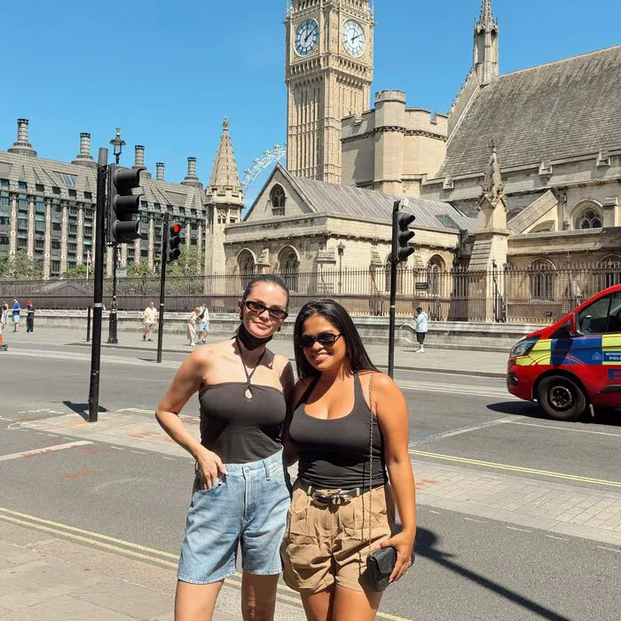Selena Gomez with her cousin in London
