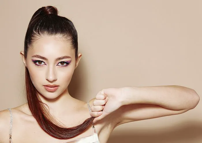 wearing-tight-hairstyles