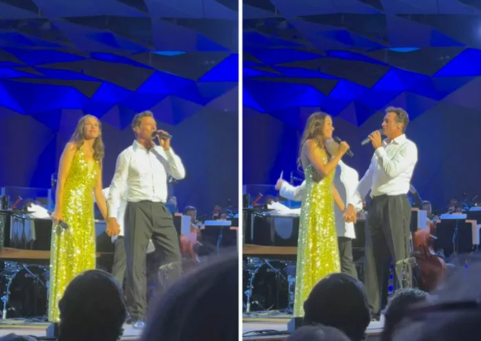 Hugh Jackman and Sutton Foster singing A Million Dreams