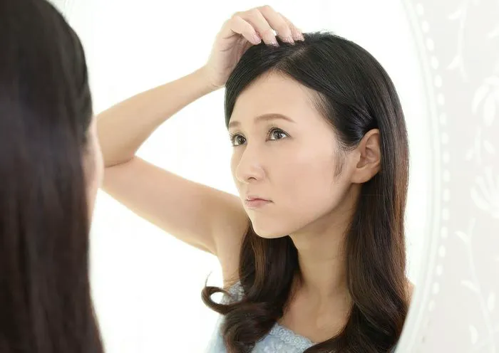 wearing-hair-flat-roots