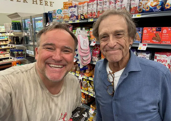 David DeLuise and John Goodman selfie