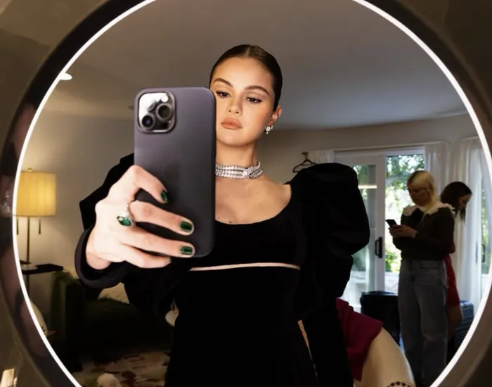 "Screenshot of Selena Gomez's leather outfit"