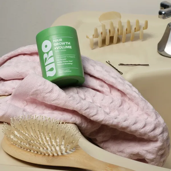 "O Positiv URO Hair Growth Volume on display"