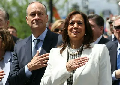 kamala harris doug emhoff