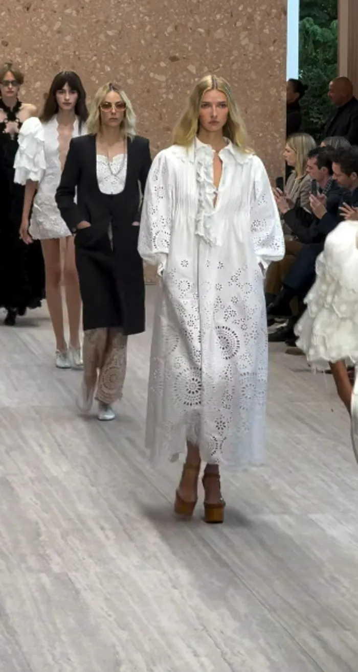"Apple Martin's runway debut at Chloé's Paris Fashion Week"