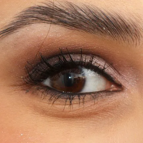 black-eyeliner-waterline