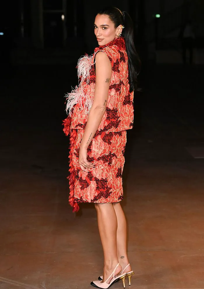 Dua Lipa Chanel show PFW