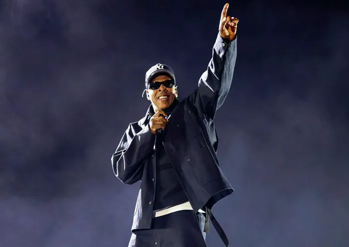 Jay Z performing