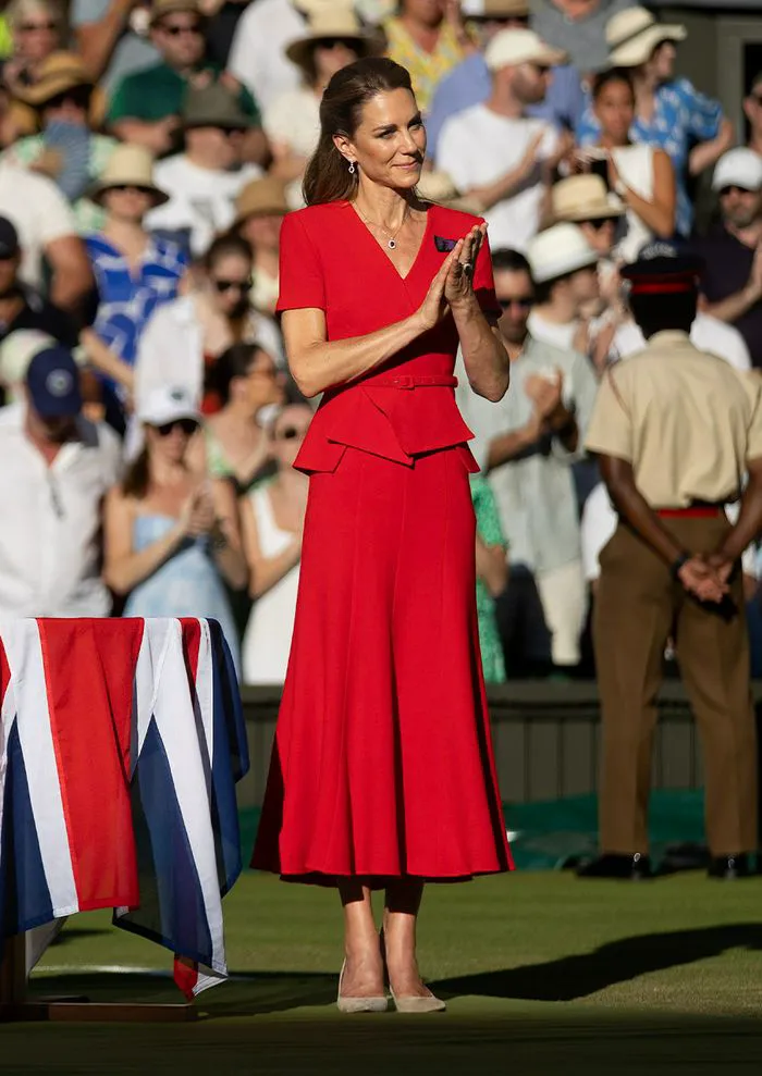 "Kate Middleton in a red dress styled by Roland Mouret" (duplicate, could be combined)