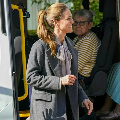 Kate Middleton with a ponytail during community engagement